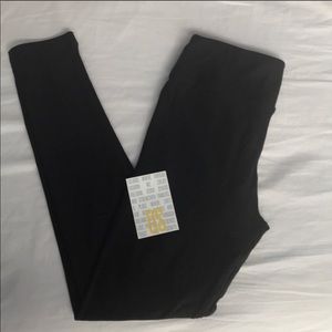 LulaRoe NWT One Size Leggings